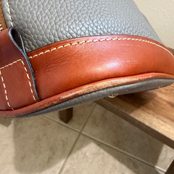 Dooney & Bourke Medium satchel - Picture 7 of 10